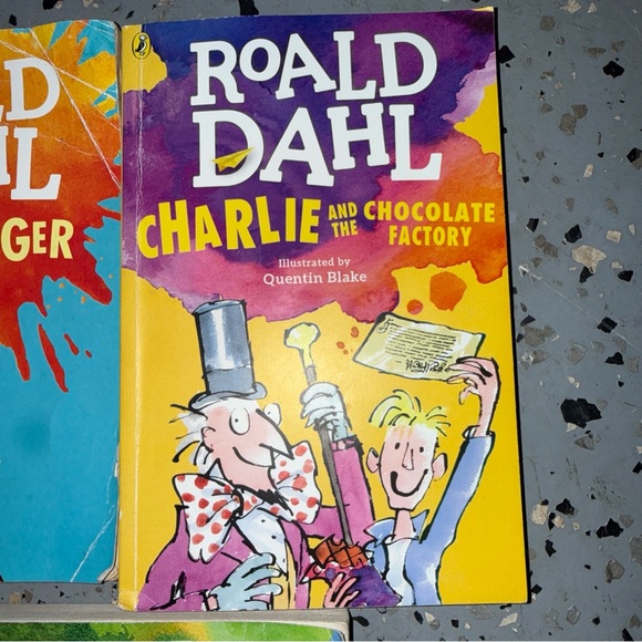 Ronald Dahl Book Set - Magic Finger, Charlie and the Chocolate Factory, The BFG - Picture 3 of 5